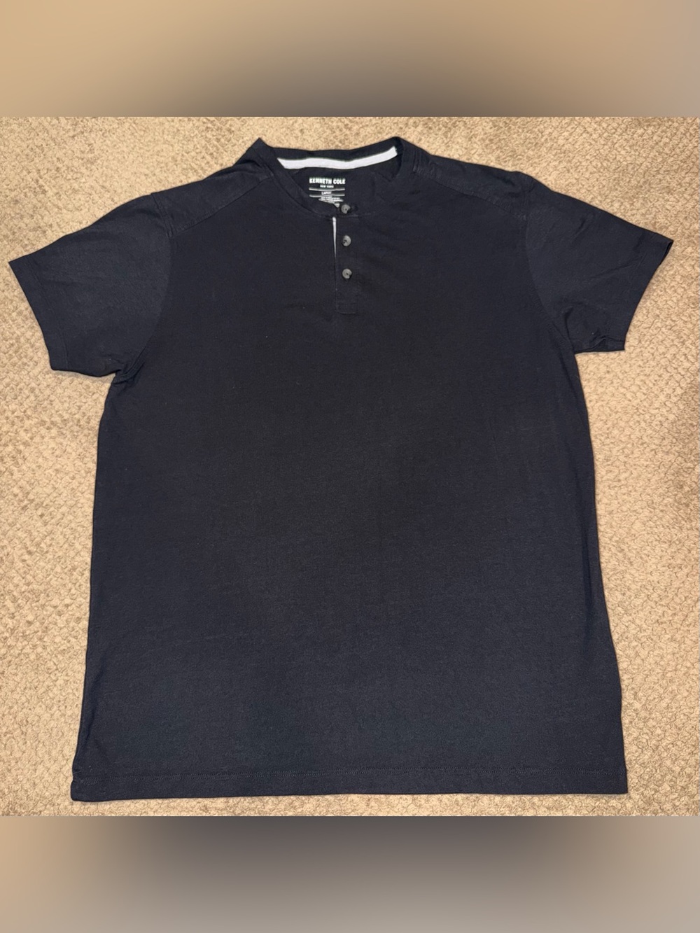 Kenneth Cole New York Men’s Black Short-Sleeve Henley Tee - Large